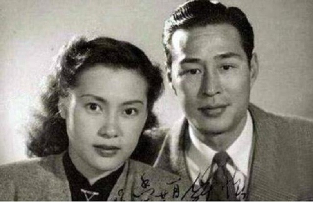 秦怡：婚姻不幸儿子残疾，她照顾爱子近40年，如今百岁依旧优雅