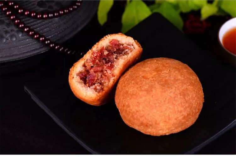 小饼如嚼月中有酥与饴诗句,小饼如嚼月中有酥与饴古诗