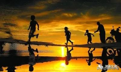 《金色童年》作者李鹏飞