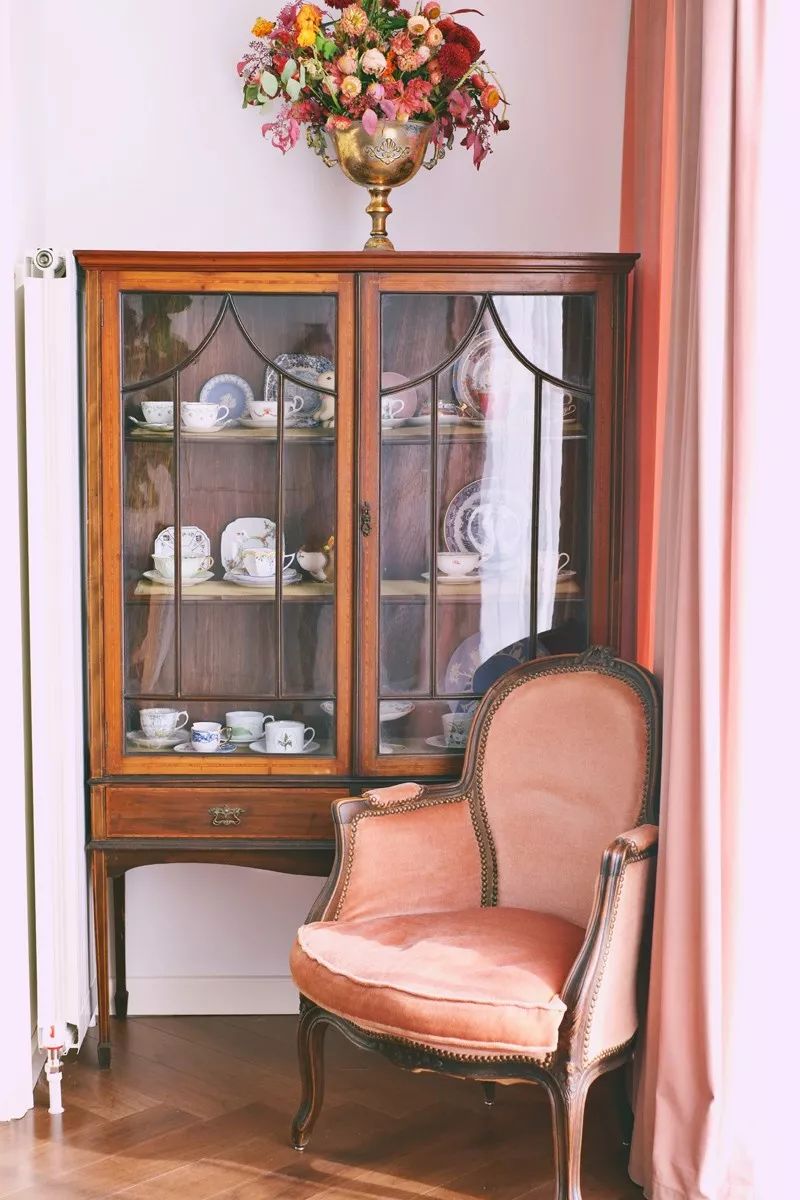 还买乌云壁纸呐?!他家藏着海外小众壁纸大全