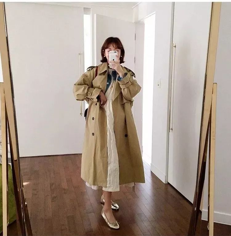 韩版风衣怎么穿最好看,这个春天的美丽穿搭