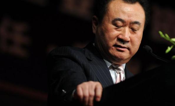 万达退出大连一方足球的前因后果,王健林对足球真爱无疑