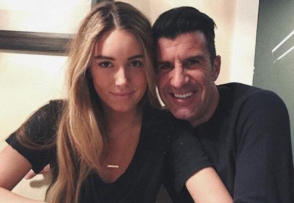 天下足球菲戈退役,足球世界路易斯菲戈升级