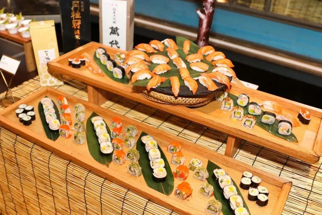 坐拥500万英镑艺术品!自助晚餐云集4家餐厅精华菜!