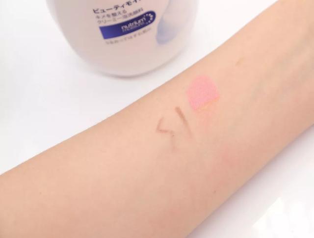 如何选择安全的洗面奶 (洗面奶该怎么选才好)