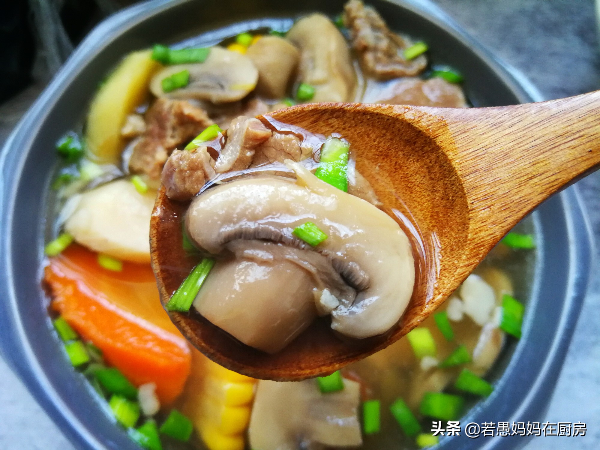 牛肉汤最好的做法视频,冬季牛肉汤怎么做好吃