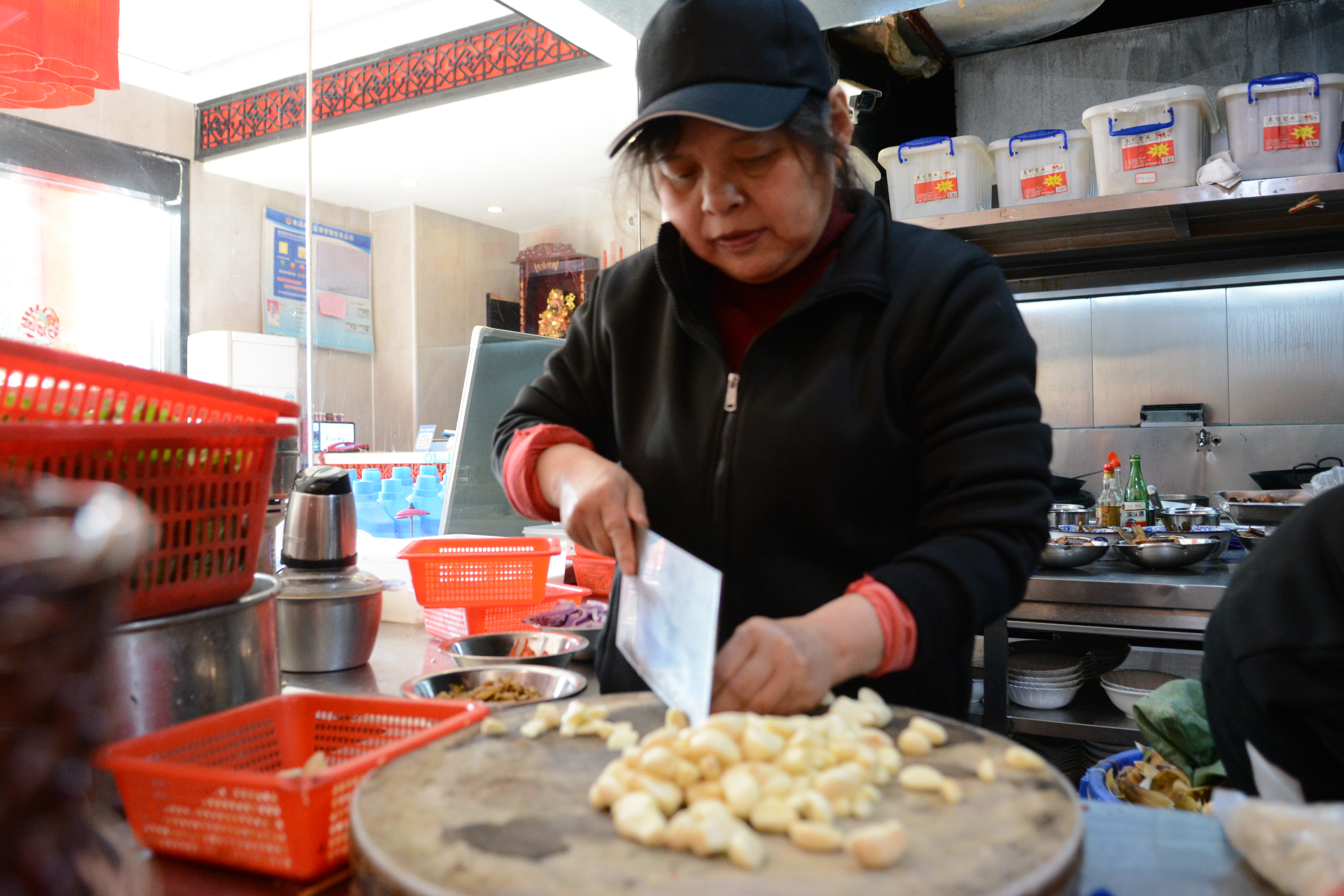 长沙河西含光路山水新城的“柒七酒餐馆”升级巨惠迎牛年