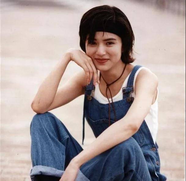 所谓的港风，无非就是这些元素，掌握这些人人都能成为港风女神