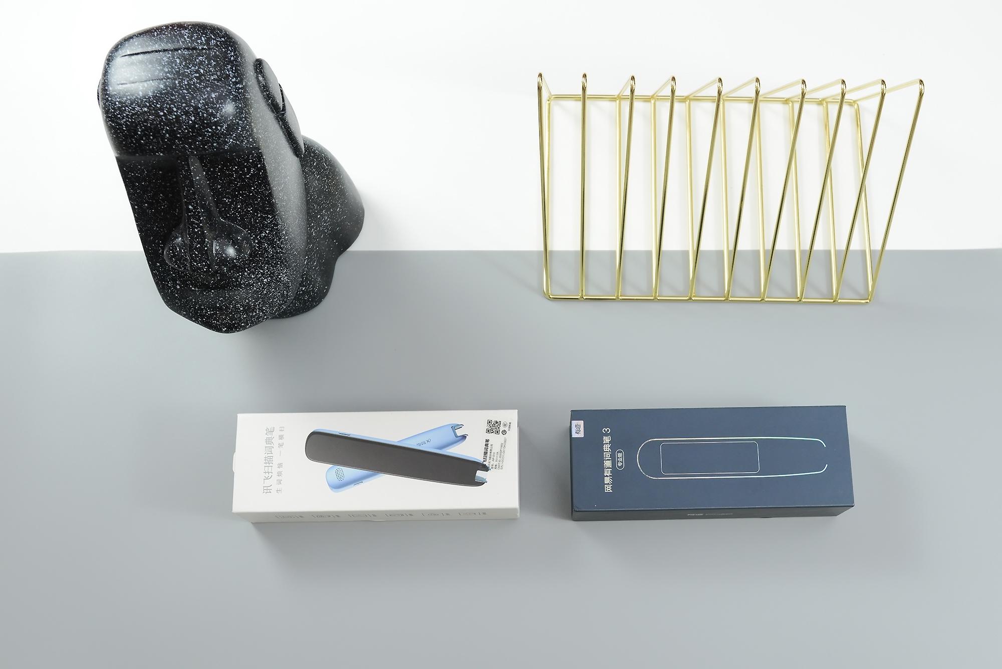 有道和阿尔法蛋词典笔哪个更好,词典笔对比测评有道阿尔法