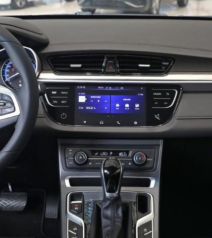 吉利帝豪6座车,吉利帝豪第四代最新款6.99万