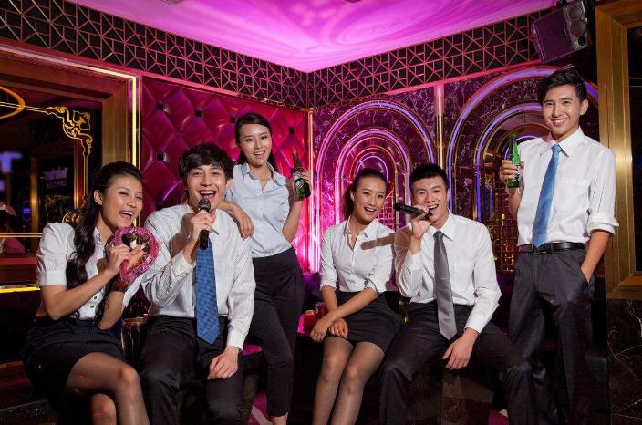 唱歌技巧教你几招,唱歌没感情有什么技巧