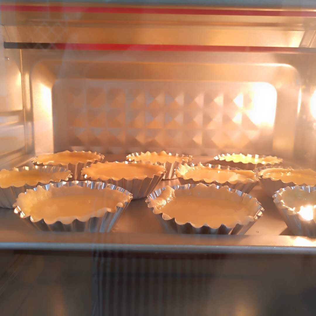 如何自己用手抓饼做蛋挞皮,手抓饼皮做蛋挞用空气炸锅