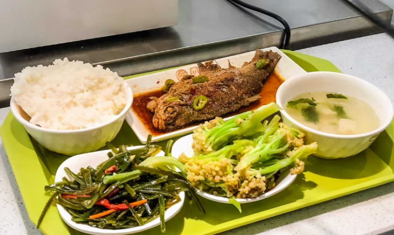 华为员工食堂都吃什么,华为公司食堂工作餐