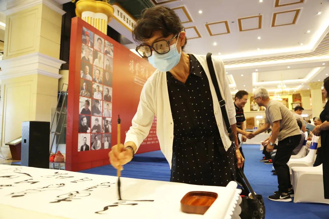 让艺术走进生活让陶艺丰富生活,让艺术品走进生活