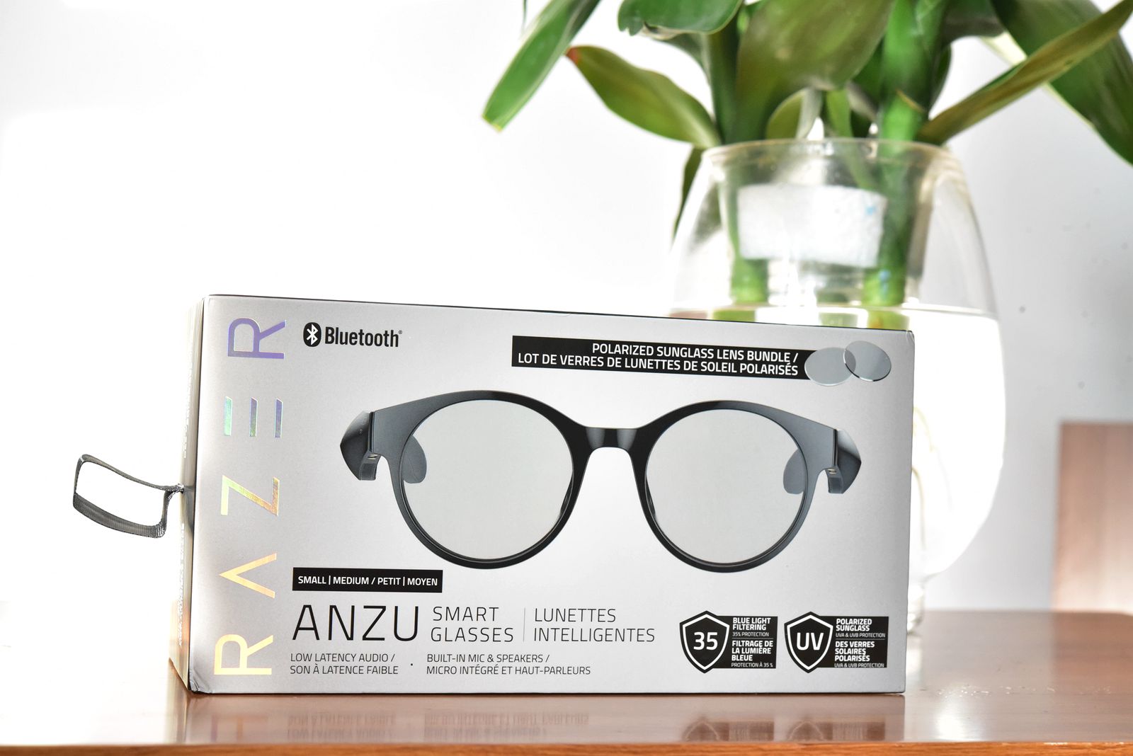 戴着眼镜就能听歌、接电话,你无法想象这是外设大厂雷蛇的操作