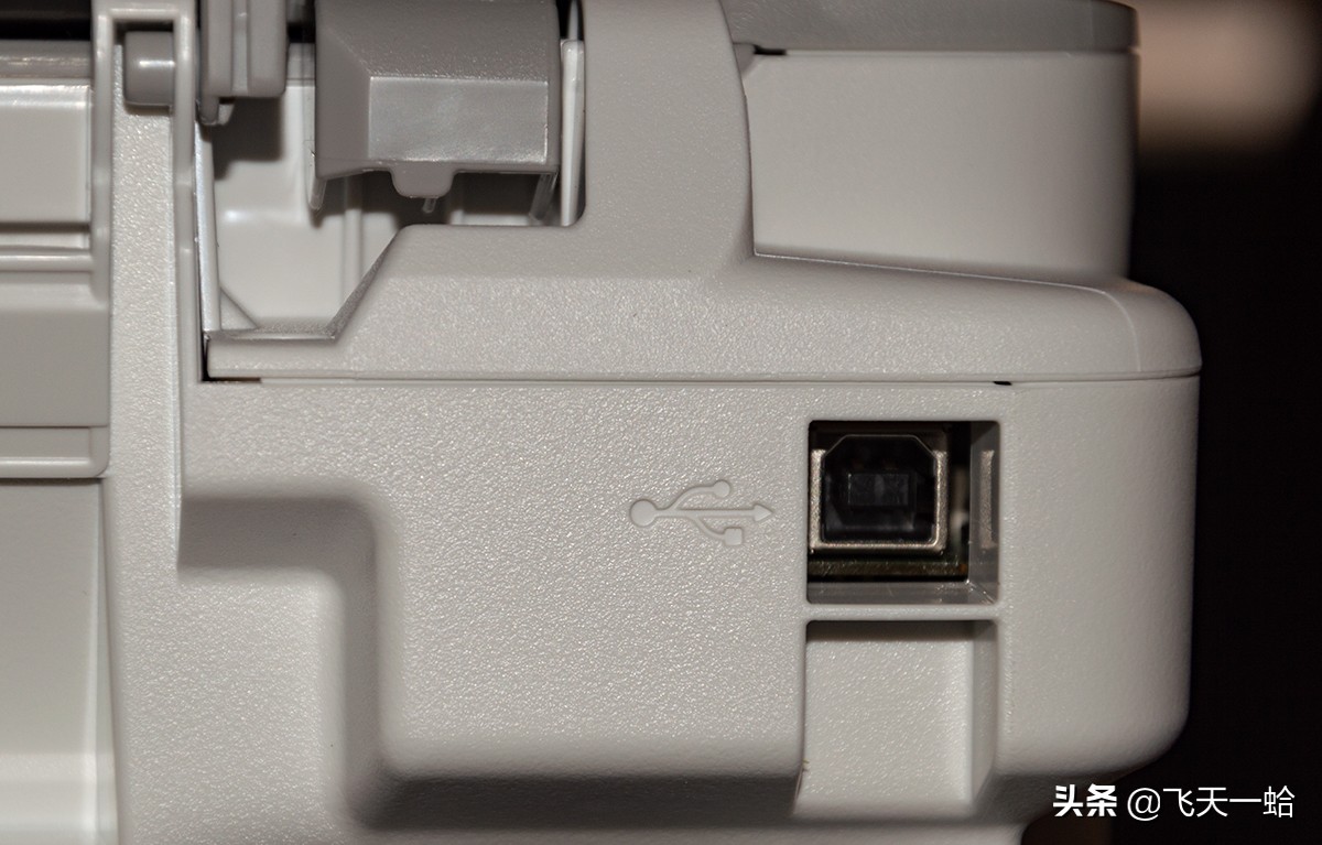 佳能g2820打印机评测,佳能2400打印机换墨盒