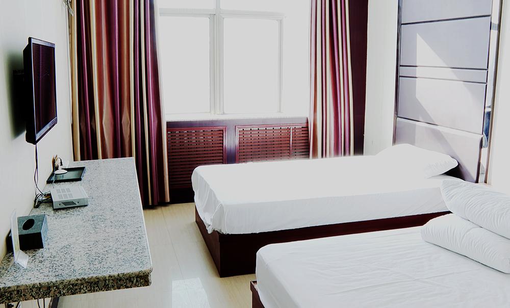 娓╁幙闅旂閰掑簵,娓╁幙婊ㄦ渤闅旂閰掑簵