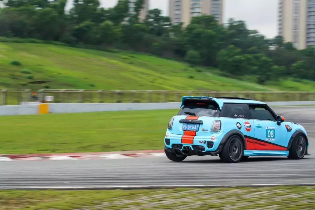 为了这场比赛，我买了一台MINI！