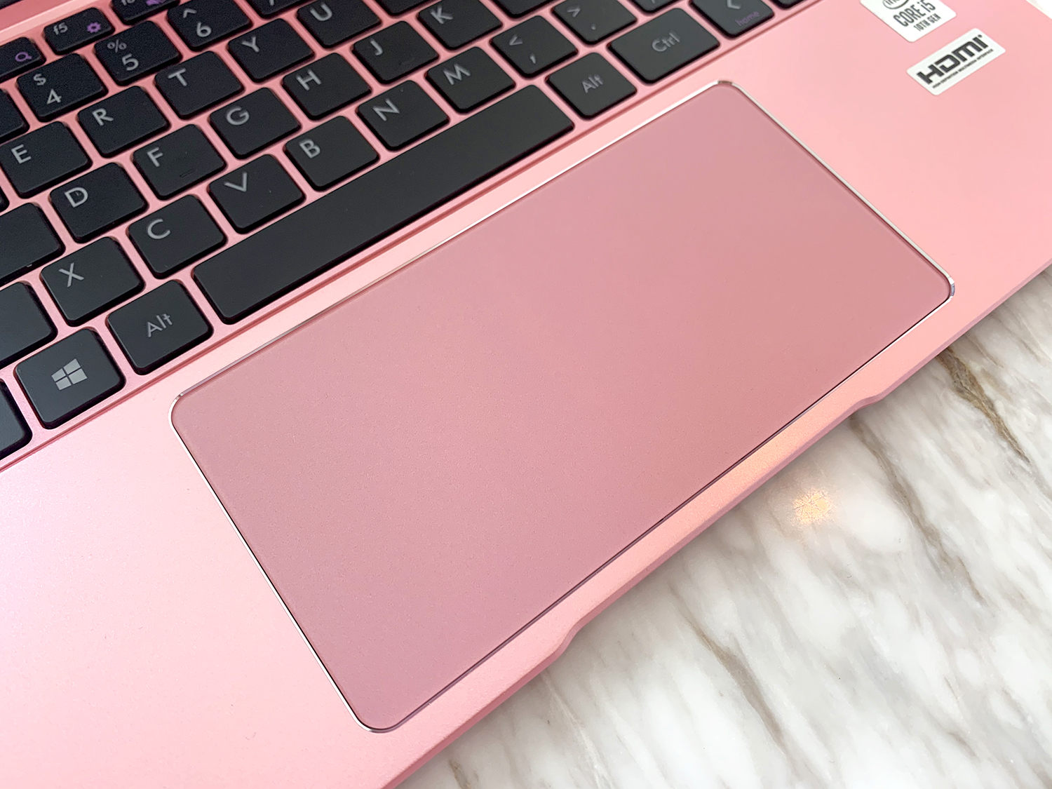 辉光钟！水轴键！轻薄笔电！一波实用又酷炫的七夕数码礼物推荐