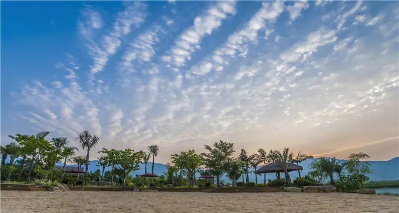 巴厘岛溪山温泉工资,巴厘岛离马尔代夫远不远