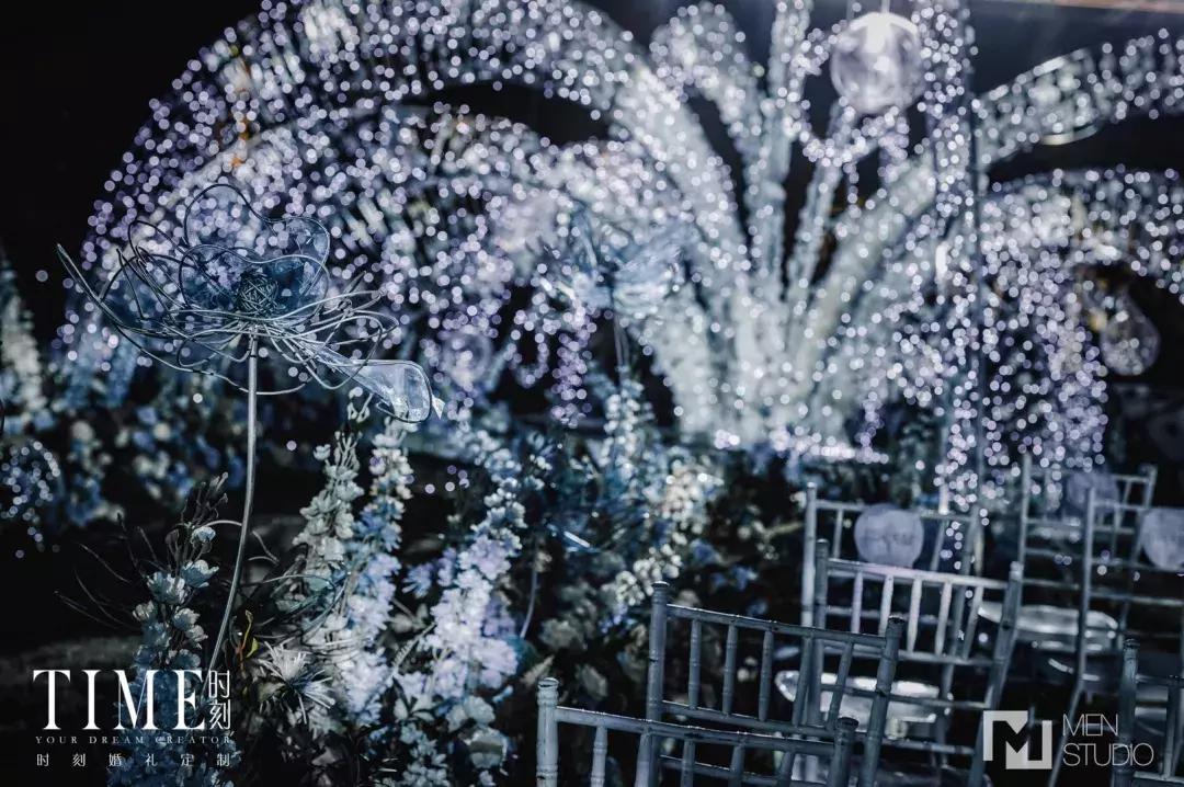 一场由3000米星星灯组成的梦幻婚礼《星夜花园》