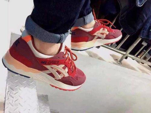 最好的亚瑟士是哪款 (亚瑟士最高端款)