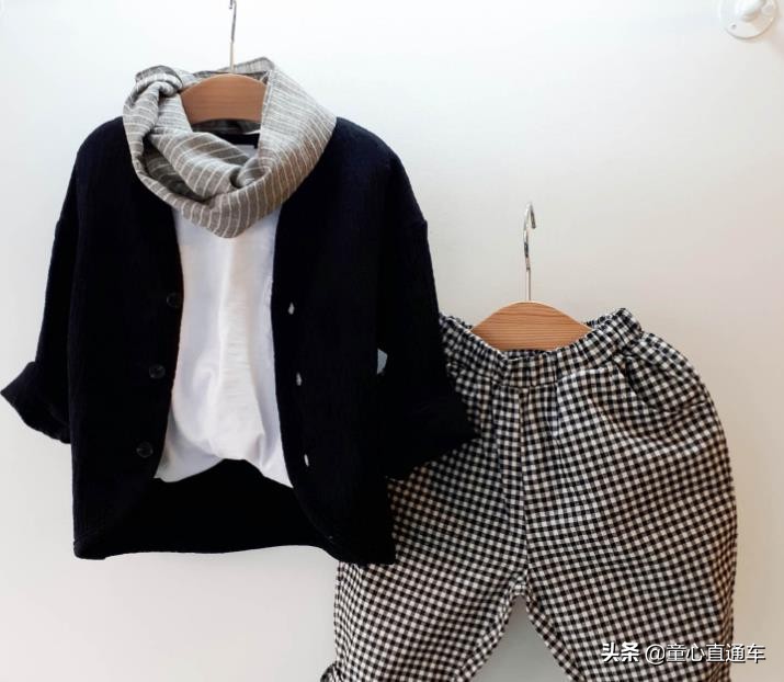 童装秋冬季新款刺绣针织衫,童装韩系风秋装针织