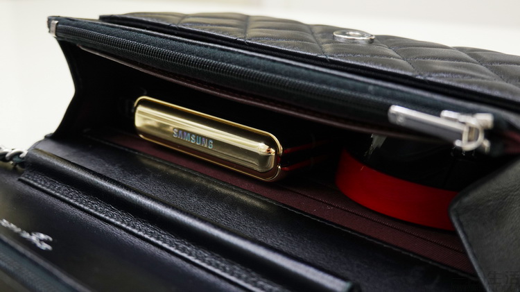 三星galaxyzflip4横向折叠评测,三星折叠屏zflip3与华为折叠屏