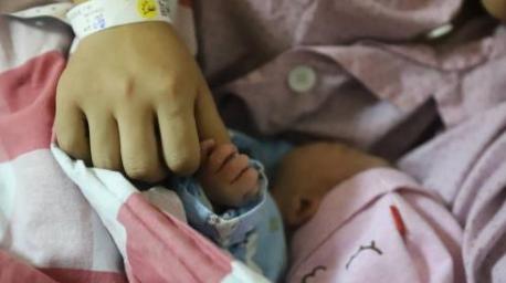 《论安阳师范学院强于哈佛大学》一文被热转，官方回应；我老婆在高速上生了！”河南孕妇高速上产女