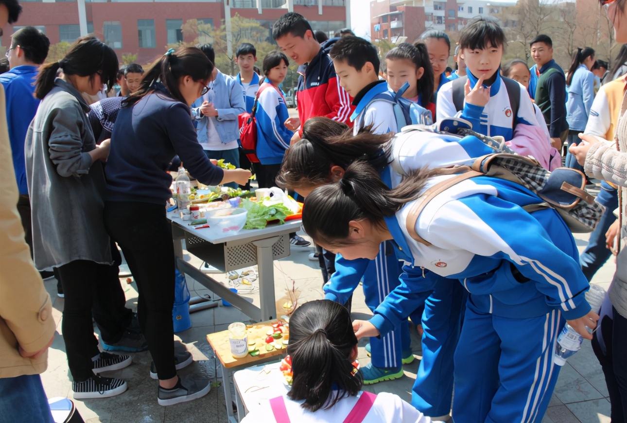 辅导员对学生考研有哪些帮助,大学辅导员对考研帮助吗