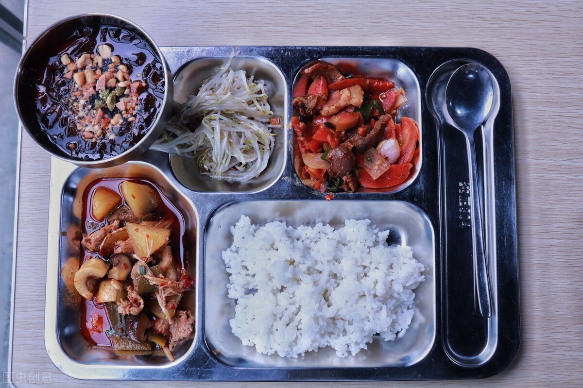 小狗崽拉稀怎么办快速解决方法,养宠小知识幼犬拉肚子但精神很好