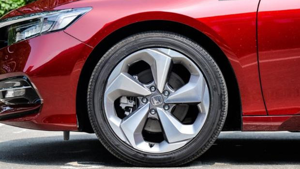 本田雅阁混动怎么开省油,雅阁混动2.0l和1.5t哪个省油