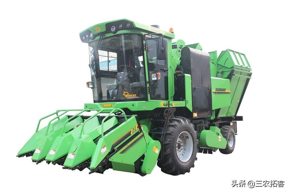哪款履带玉米收割机收割效果最好,道依茨法尔玉米收割机
