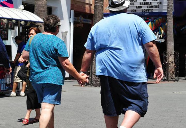 缩小版拼多多,拼多多拼小圈是默认打开的么