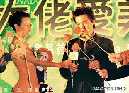 舒淇冯德伦撒糖样子,舒淇冯德伦