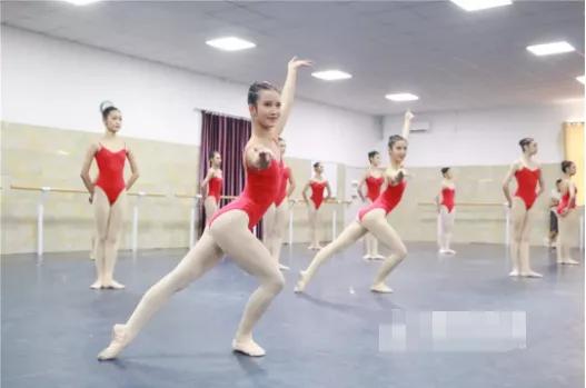 不懂一些专业术语,舞蹈入门60个专业术语