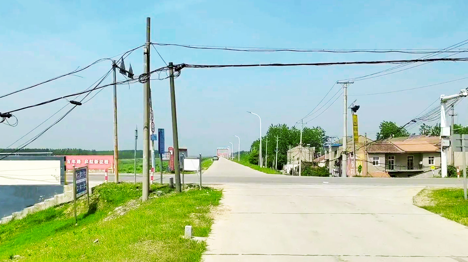绿水蓝天青草地,打卡湖北武汉郊区黄丝河,宛若油画里的场景