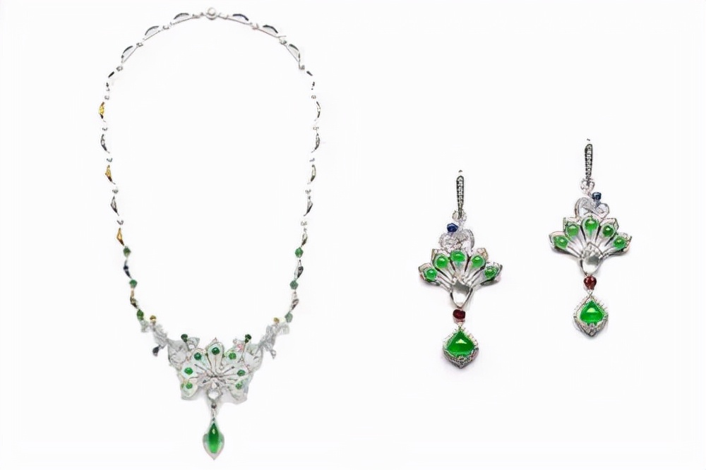 七彩云南孔雀系列翡翠珠宝首饰图片赏鉴-众享珠宝,乐大福