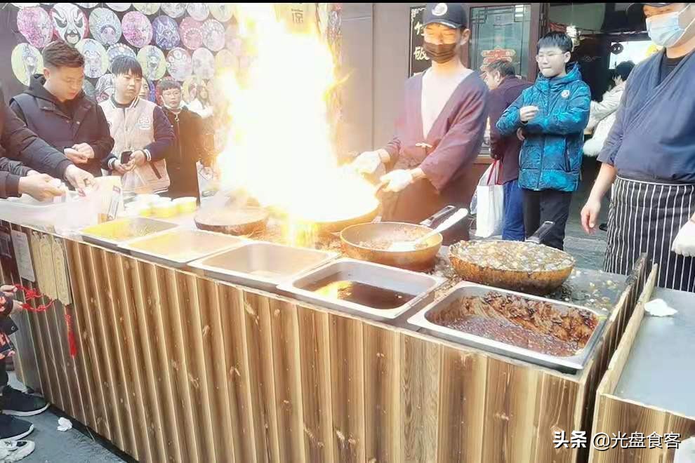 凉粉卖多少钱一份合适,卖凉粉一碗3块利润有多少