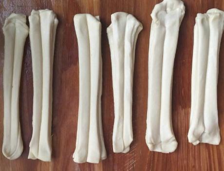 小油条做法蓬松酥脆没小苏打,如何做油条无需泡打粉无需小苏打