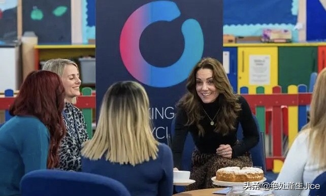 凯特参加国王加冕,凯特参加女王活动