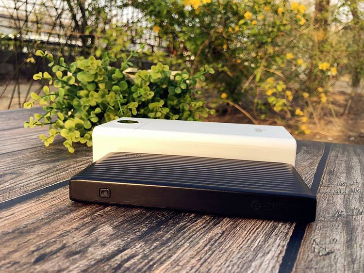 爱国者充电宝20000和30000,爱国者移动电源初次充电