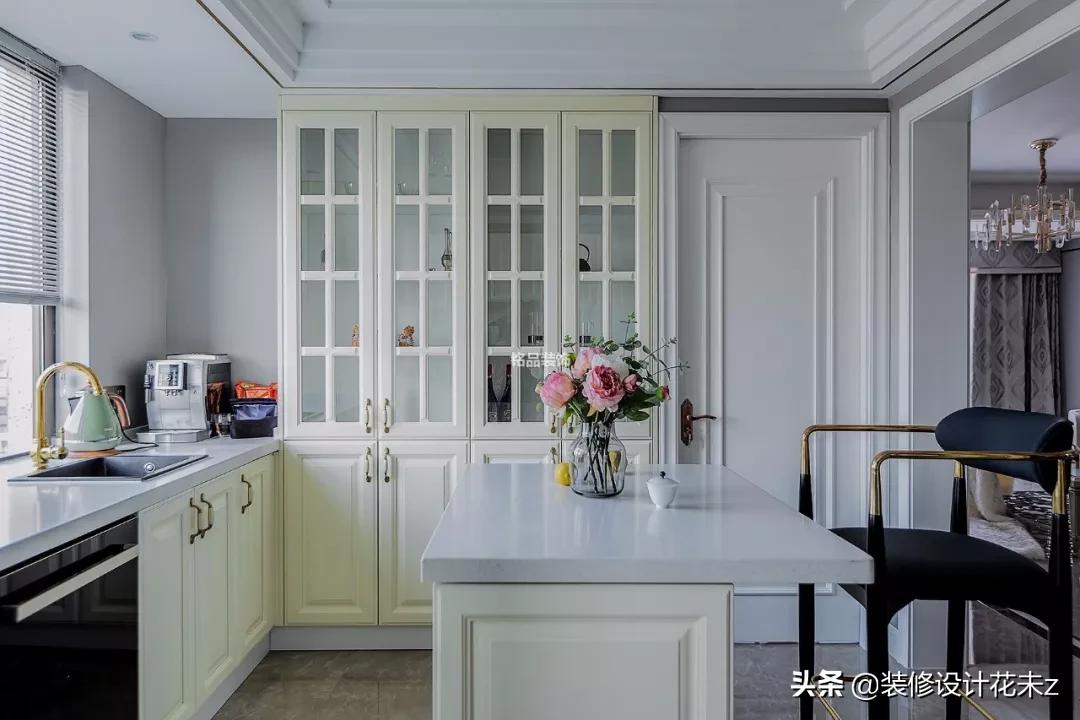 小户型餐柜酒柜设计,餐边柜酒柜一体设计轻奢