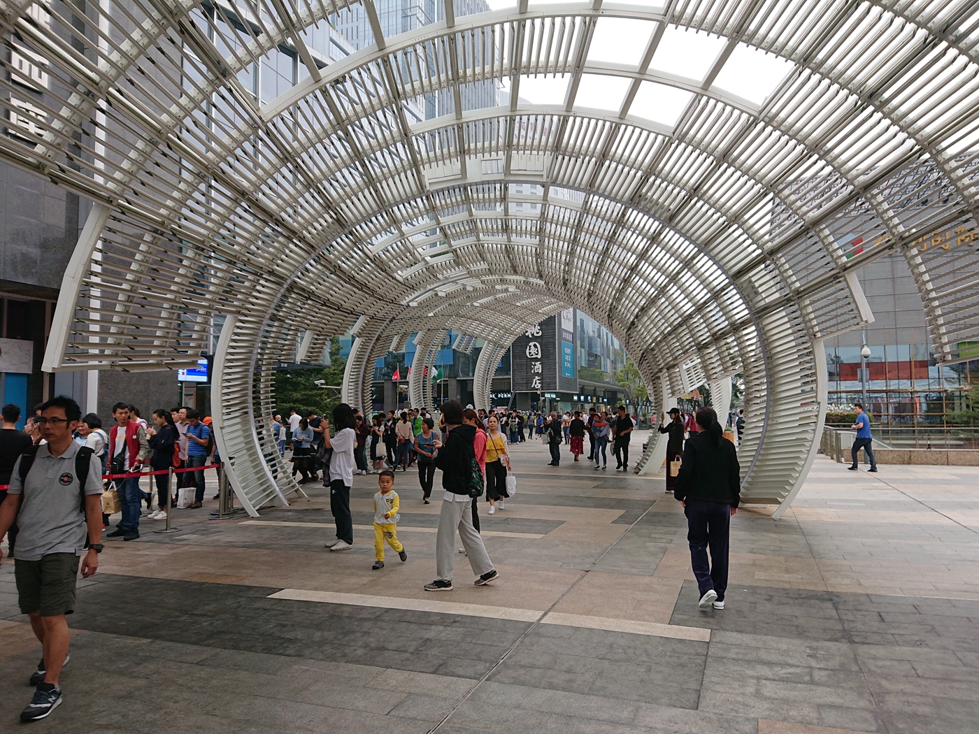 索尼XZ3是很多索尼的“第一次”，也可能是你动心的“第一次”