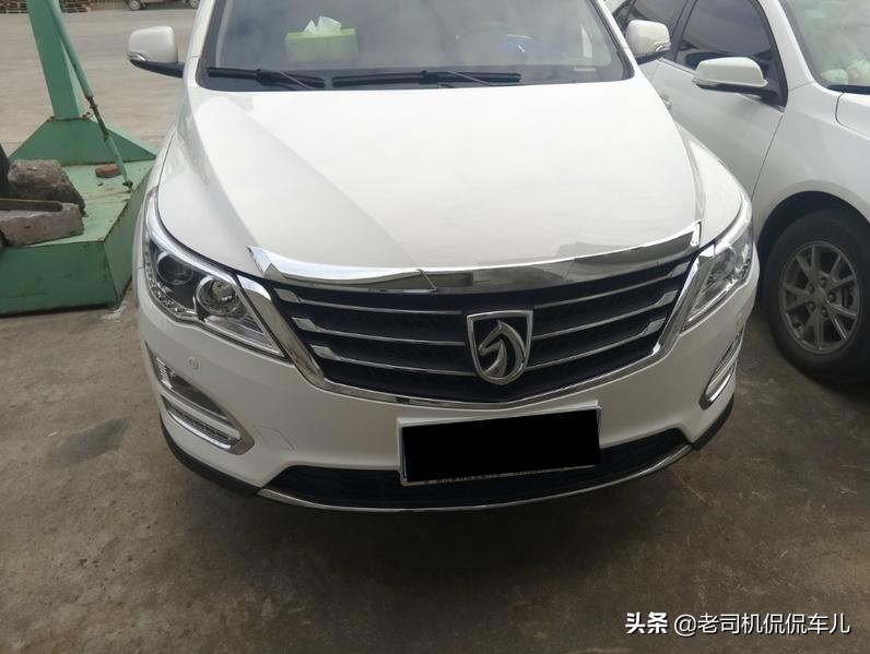 宝骏5602018款落地多少钱,宝骏5601.8手动新车价