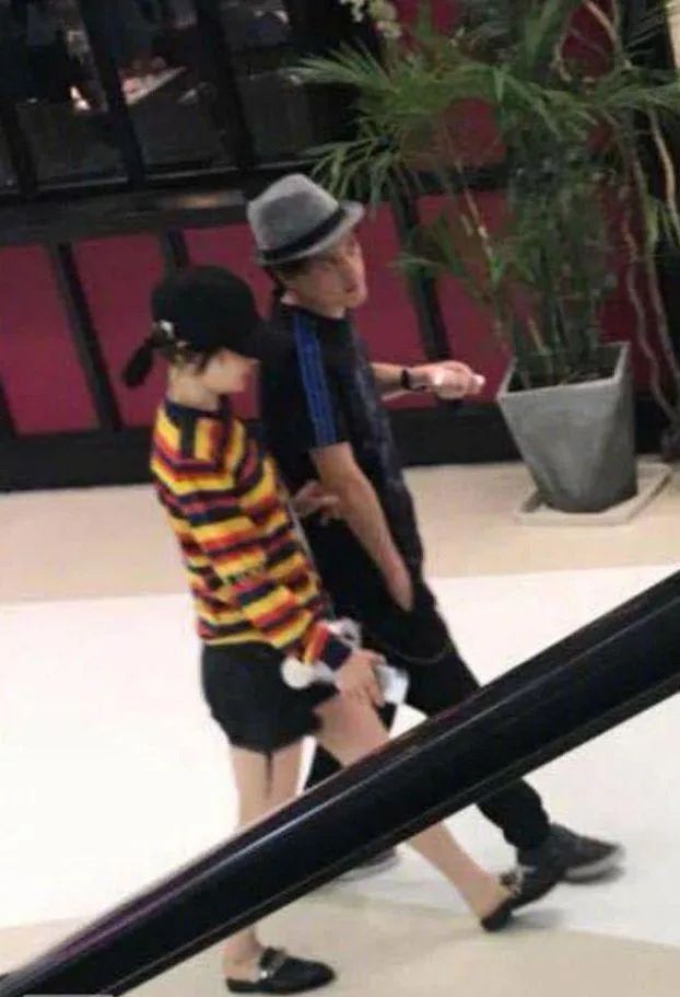 袁姗姗浮沉史,小三上位电视剧袁姗姗