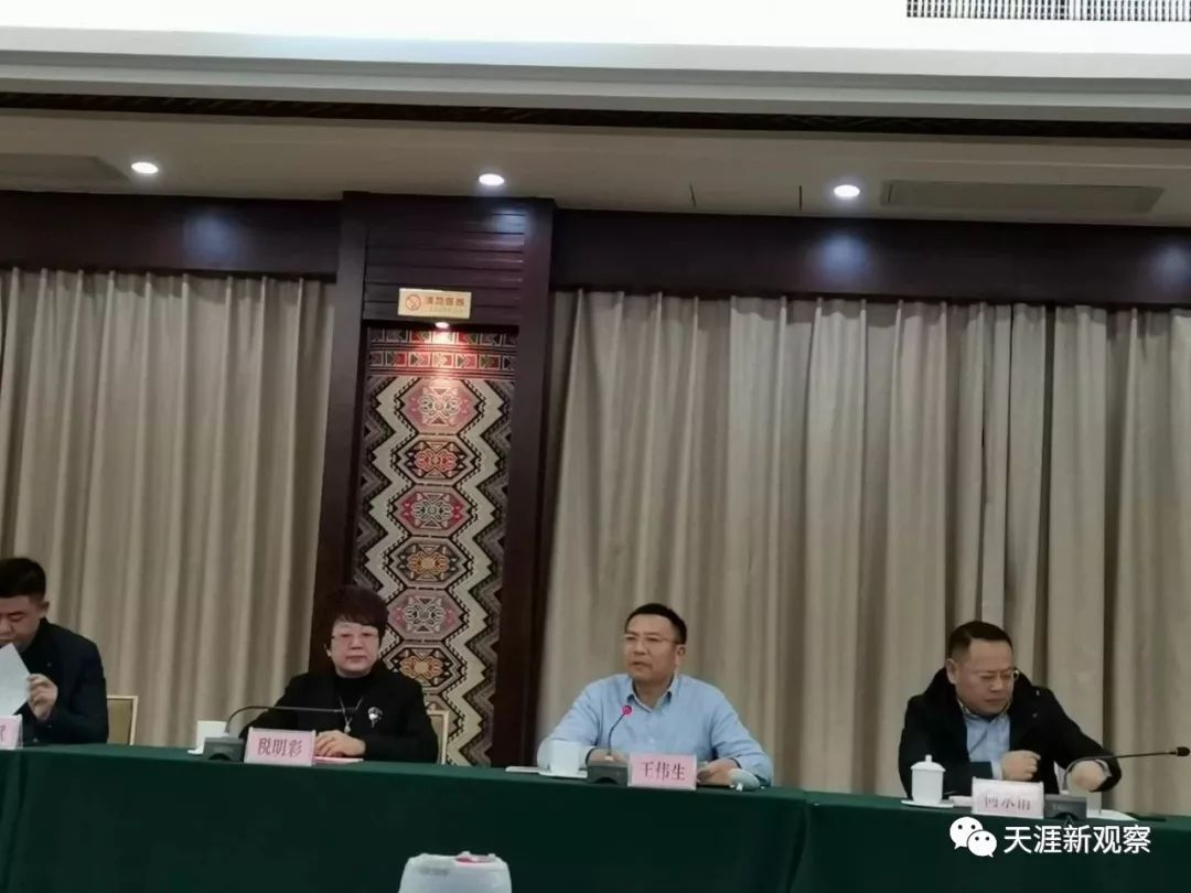 大利川真的牛：全城惊现“万国车”,上）