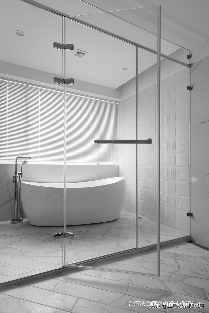 浴室吊顶用石膏板合适吗,浴室吊顶pvc还是铝扣板