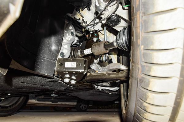 19款宝马x1xdrive20li怎么样,2020款宝马x1和三系哪个值得买