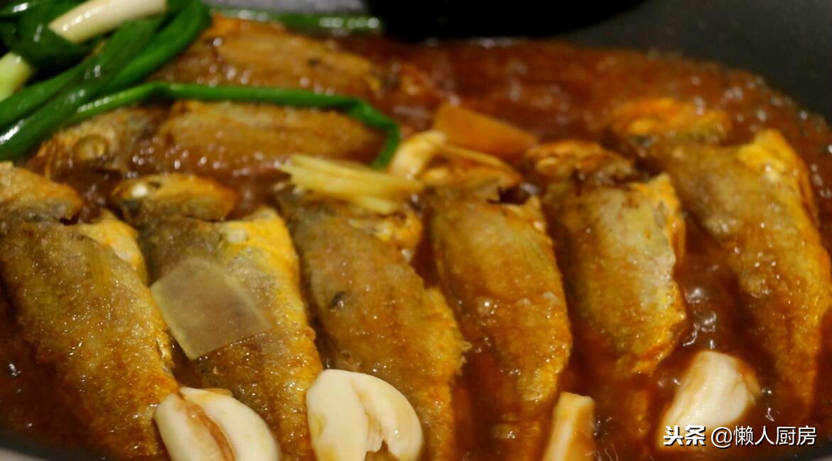 小黄鱼热锅煎鱼还是冷锅煎鱼好,冷冻小黄鱼怎么煎鱼